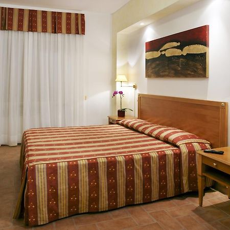 Casa Degli Ubaldi Rome Room photo